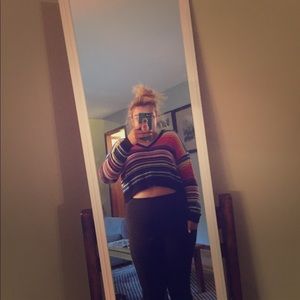 Cropped rainbow sweater🌈
